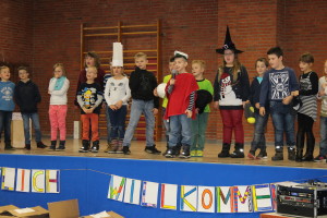 Die Kinder der Grundschule Veenhusen hatten für die Veranstaltung einige Darbietungen vorbereitet
